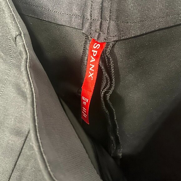 Spanx The Black Perfect A Line Classic Short 1X NWT #76 - Picture 5 of 6